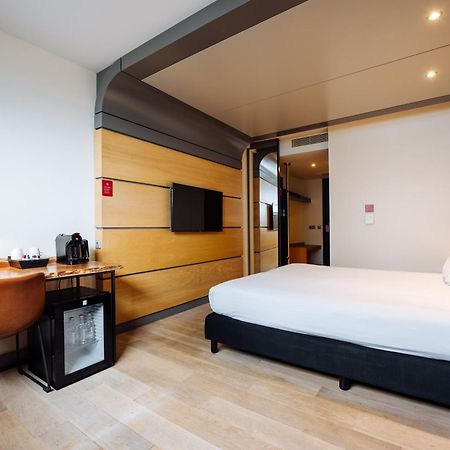 Leonardo Hotel Almere City Center Bagian luar foto