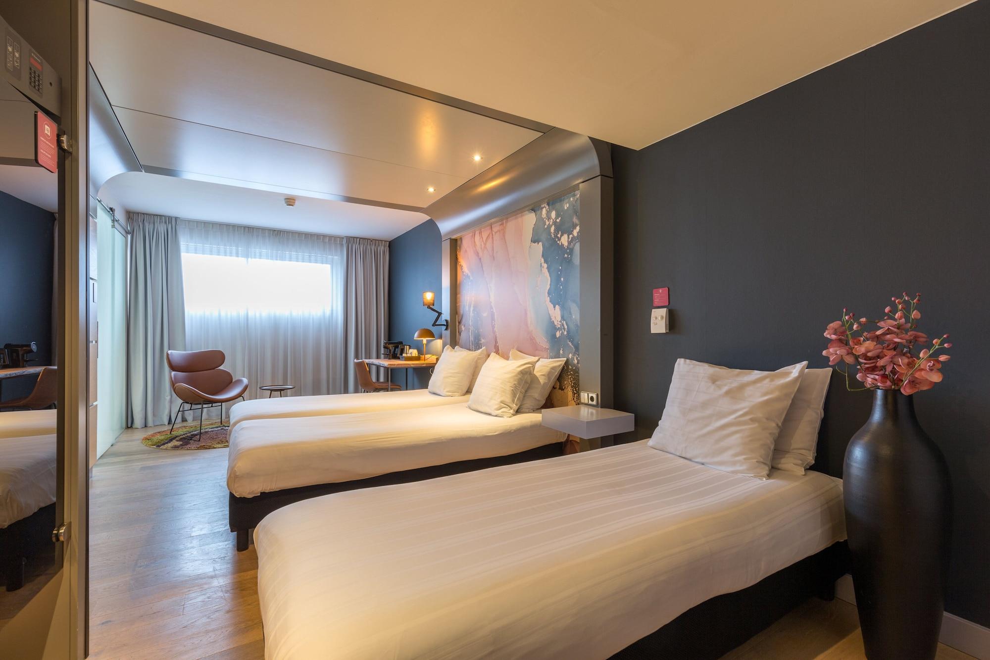 Leonardo Hotel Almere City Center Bagian luar foto