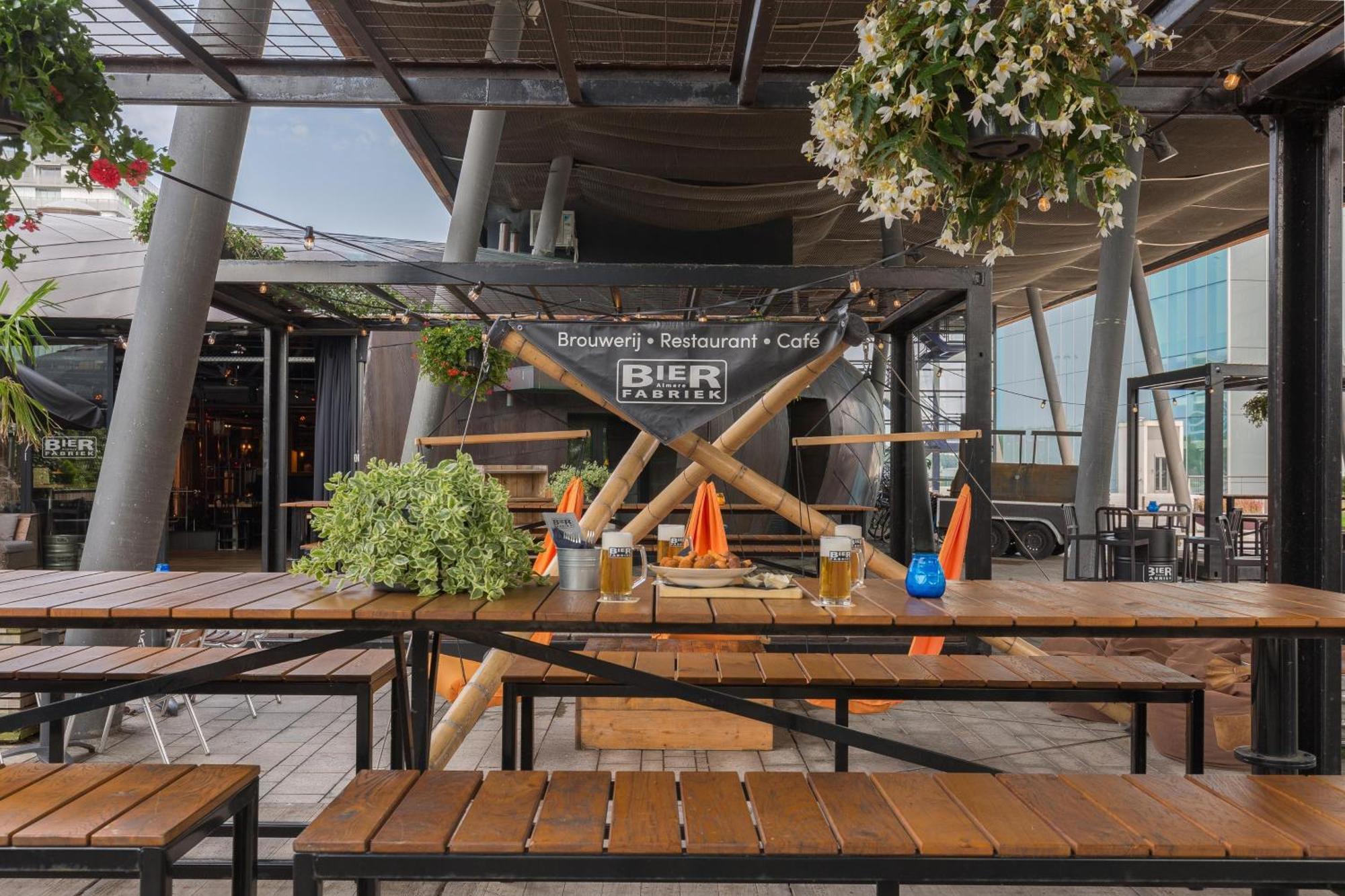 Leonardo Hotel Almere City Center Bagian luar foto