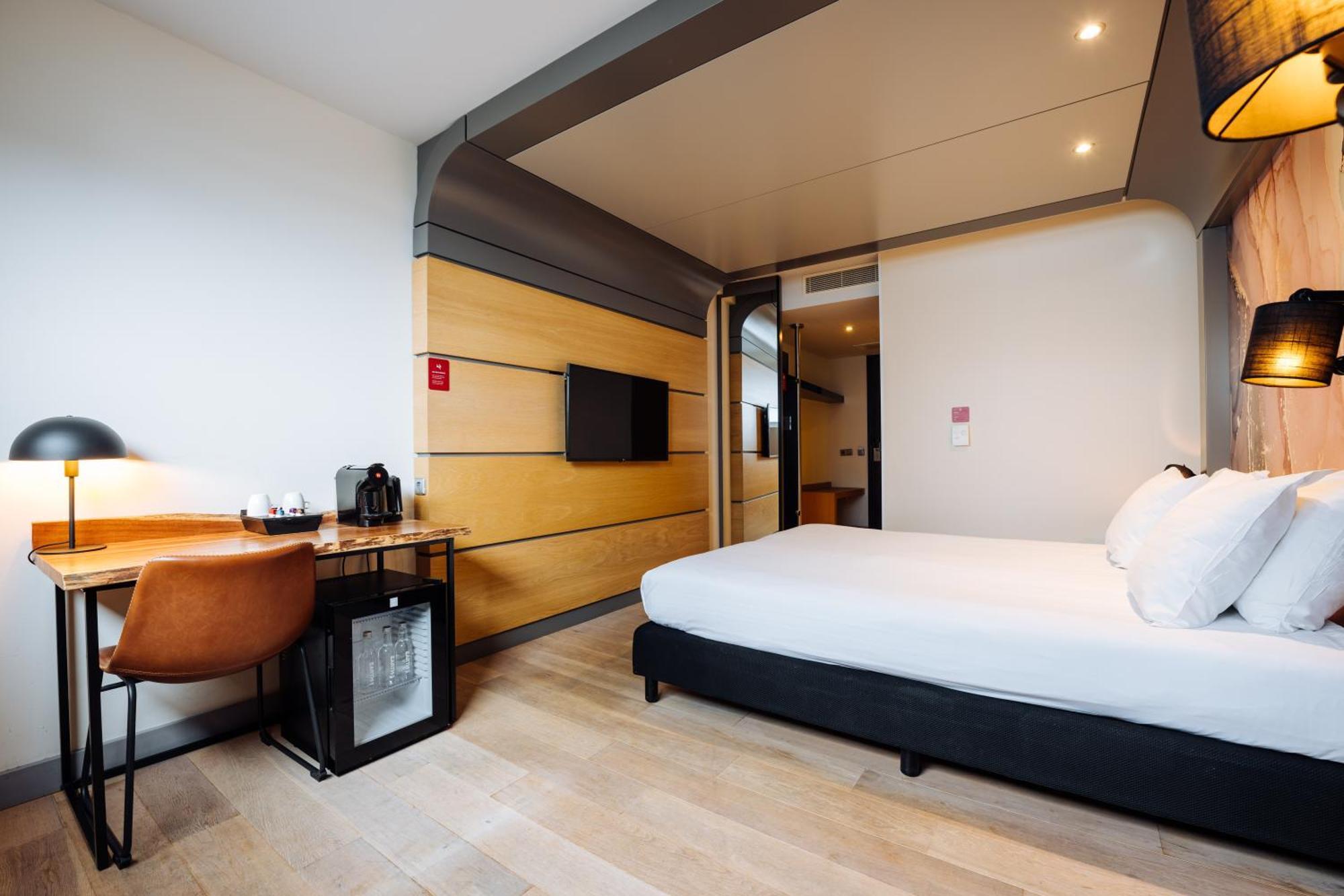 Leonardo Hotel Almere City Center Bagian luar foto
