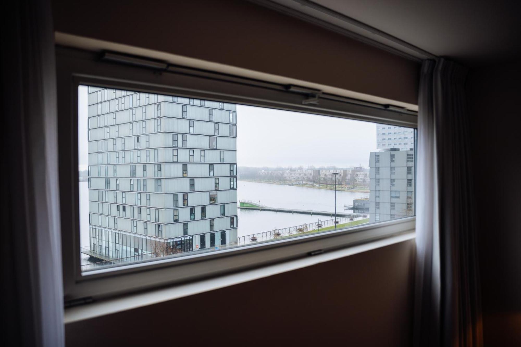 Leonardo Hotel Almere City Center Bagian luar foto