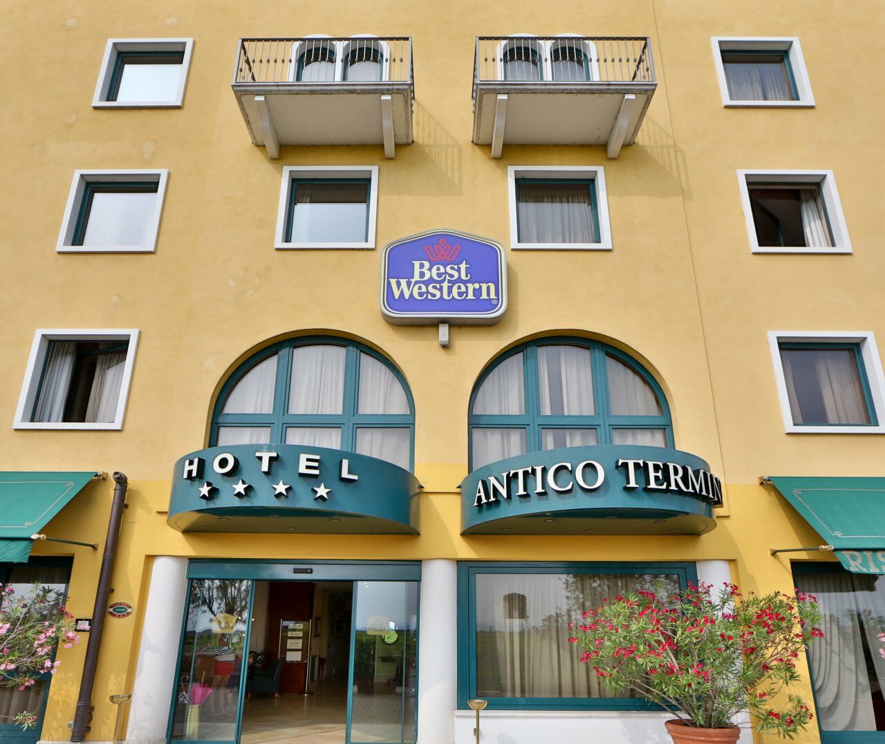 Leonardo Hotel Almere City Center Bagian luar foto